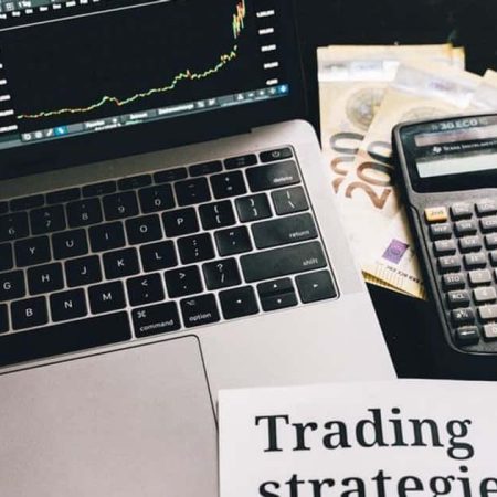 Crypto Traders Adopt Advanced Strategies as Digital Markets Mature