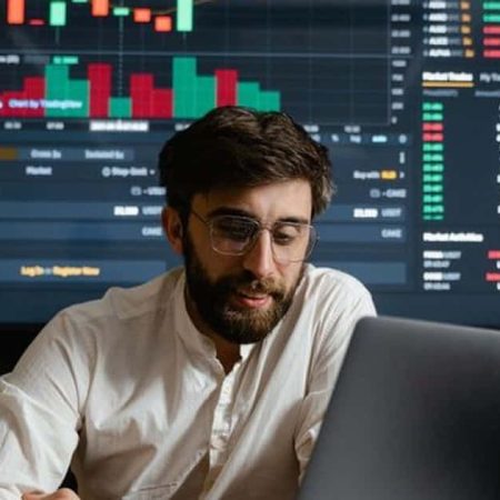 Crypto Risk Playbook Helps Traders Navigate Market Volatility
